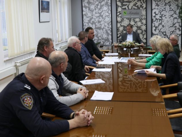 Održan Hitan Sastanak Gradonačelnika I Predstavnika Lokalnih Vodovoda