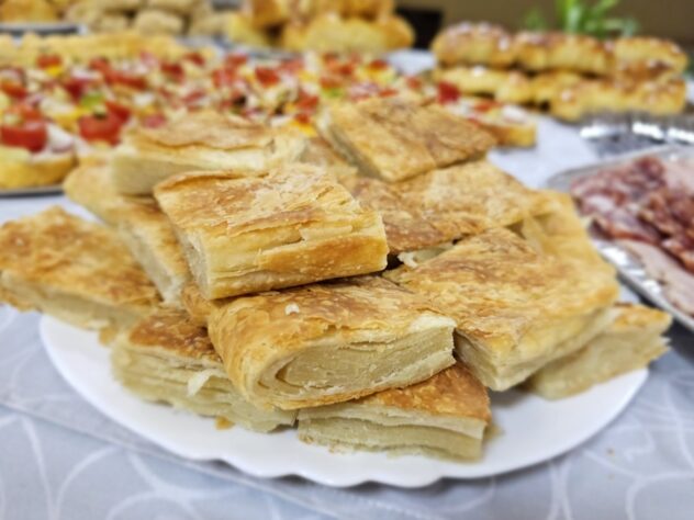 Brojnim Lepoglavčanima Prezentirana Izrada Mlinčanog Kolača, Ali I Drugih Autohtonih Delicija Lepoglavskog Kraja