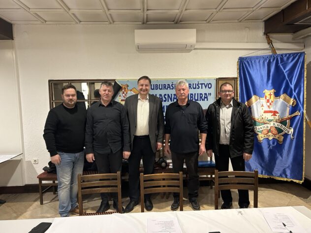 Predsjednik I Dalje Stjepan Kapustić