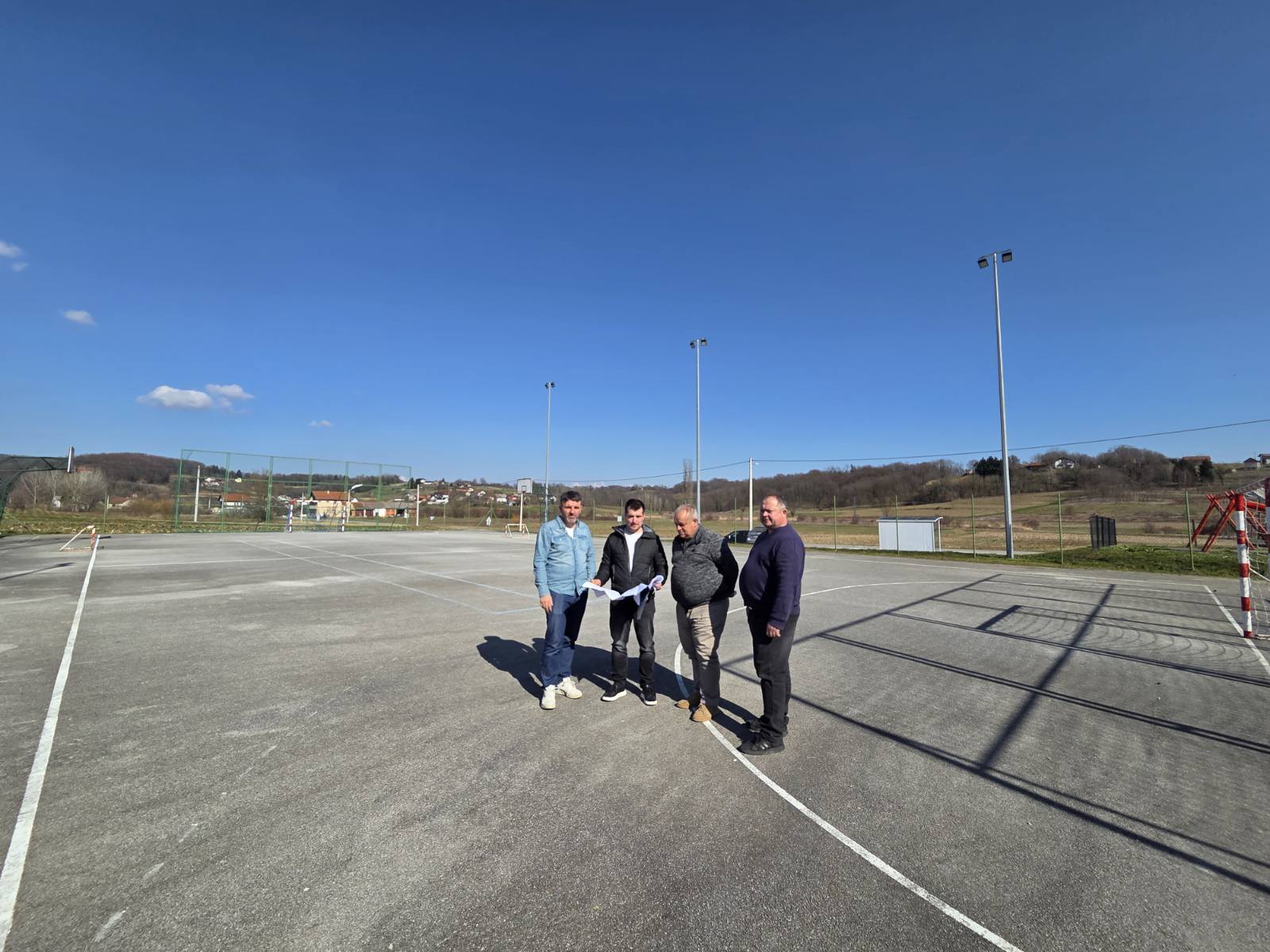 Započela izgradnja tribina na igralištu u Žarovnici